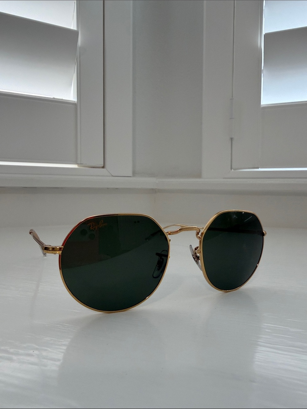 Ray-Ban Gold Frame Sunglasses with Dark Green Lenses AUTHENTIC